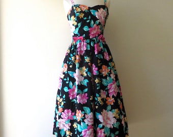Vintage 1950's/Floral Print Fit and Flare Dress/Full Skirt Garden Party Dress/50's Style/Lanz/28" Waist/Small-Medium