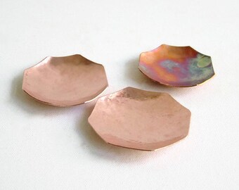 Copper Trinket Dish, Geometric Copper Bowl, Copper Incense Bowl, Copper Candle Holder, Copper Jewellery Dish, Ring Dish, Hand Beaten Copper