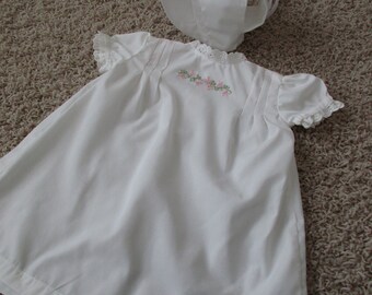 Vintage look dress and bonnet