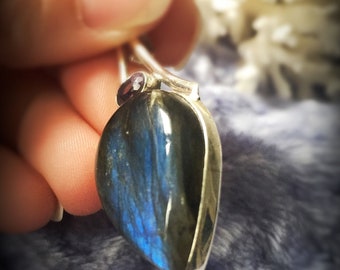Labradorite and Amethyst setting and bail 925 Sterling Silver Pendant