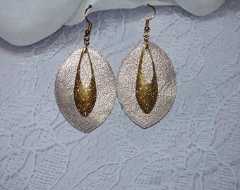 ALMOND AND GOLD CHARM EARRING