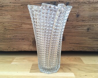 Mid-Century Vase, Mcm-Glas-Vase, fächerförmig, Vintage Glasvase, moderne Wohnkultur, Blumenvase, deutsche Glas, geschliffenes Glasvase, Waben