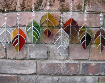 Glass Laurel Leaf Sun-catcher