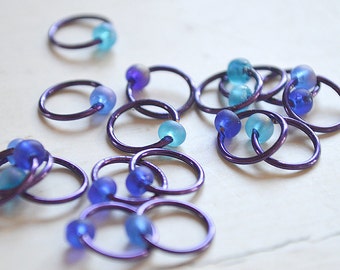 Periwinkle / Stitch Markers - Dangle Free Snag Free Knitting Stitch Markers - Small Medium Large Sizes Available