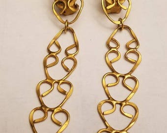 gold greek design dangle clip on earrings