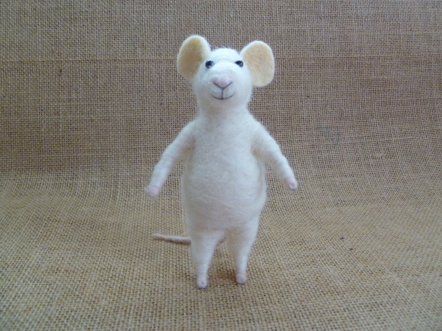 Needle felting kit tutorial Monty mouse basic kit