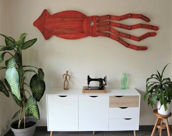 Giant squid pallet wood