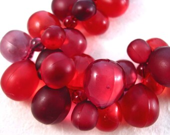 Red and Purple Grapes Necklace