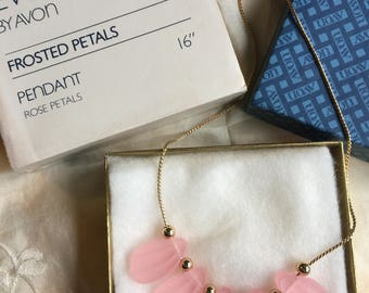 NIB Vintage Avon Frosted Petals Rose Petal Pendant, 1982