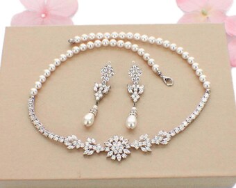 Swarovski pearl necklace and earrings, pearl jewelry set, bridal necklace set, wedding necklace set, wedding jewelry set, bridal jewelry set