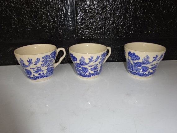 Vintage EIT LTD English Ironstone Tableware Willow Vintage EIT LTD English Ironstone Tableware Willow