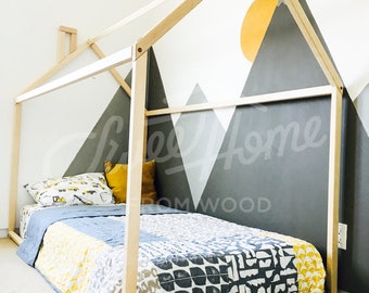Toddler bed House shaped bed Nursery wood house bed Bed home Montessori toy frame bed Original bed Home bed Floor bed Developing toy SLATS
