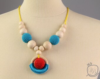 Nursing Necklace Crochet Baby teething toy Eco friendly Teething Necklace with wooden ring