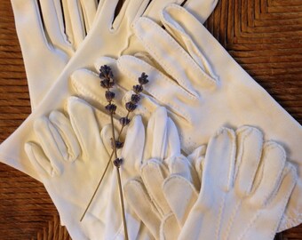 Lot of 4 pairs of girls formal gloves