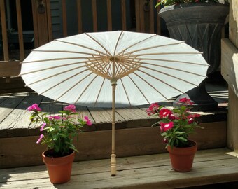 FREE Shipping -- Parasols / Sun Umbrellas -- White -- Ideal for Weddings, Parties, Special Events, Photo Shoots, and More