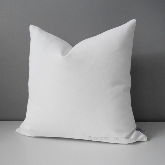 white throw pillows