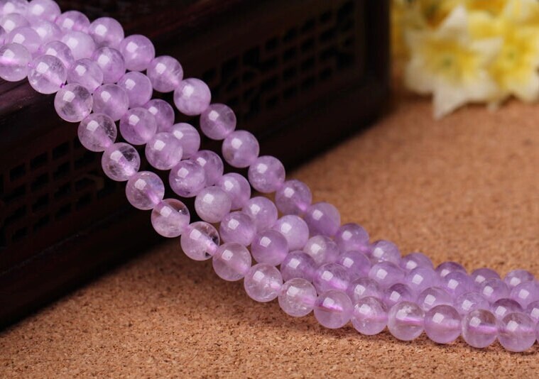 AA Grade Natural Amethyst Loose Beads - 8mm Round - Light Purple - For Jewelry Making - 25+ Pieces