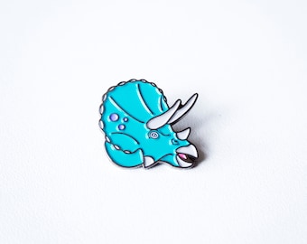 Triceratops dinosaur enamel pin. designosaur pin badge. soft enamel dinosaur pin. land before time lapel pin. Jurassic park brooch. button.