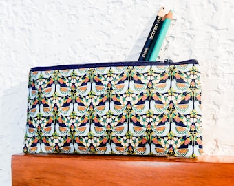 Bird Pencil Case/ Make Up Bag/ Bird Gift for Her/ Gift for Mom/ Best Friend Gift/ Wife Gift/ Bridesmaids Gifts/ Coworker Gift/ Teacher Gift