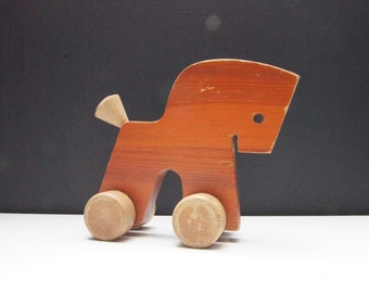 Sale - 35%off - Vintage - wood - horse - pull toy - wood toy
