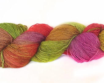 Handdyed superwash Merino wool silk sock weight yarn, 400m/100g hand dyed