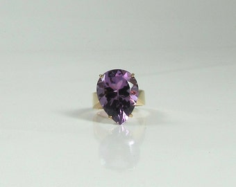 Pear Shaped Amethyst Ring; Right Hand Ring; February Birthstone Ring; Amethyst Ring; Yellow Gold Amethyst Ring; Vintage Amethyst Ring