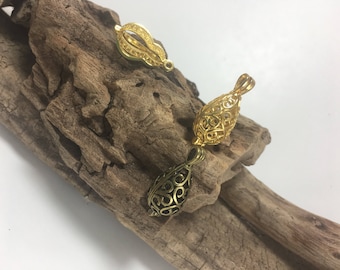 Gold plated, antique gold plated pearl cage, filigree and bling pearl cages, diffuser Cage