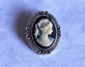 Black Cameo Brooch, Black Brooch, Cameo Brooch, Black Cameo Jewelry, Brooches, Brooch Pin, Cameo Jewelry, Steampunk Jewelry, Steampunk Pin