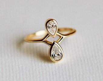 Pear Diamond Engagement Ring, Pear Cut Engagement Ring, 18k gold