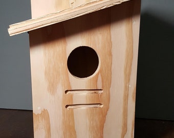 Plywood Birdhouse with Hinge, Outdoor Sanded Plywood Hinged Birdhouse
