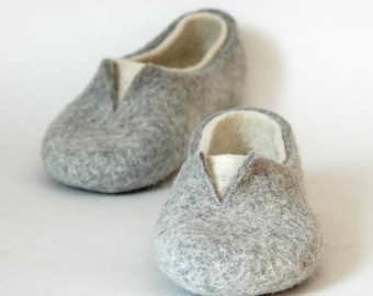 Felted slippers for women - Grey white home shoes - Natural woolen clogs - Boiled wool slippers - Bedroom slippers - Love slippers - Valenki