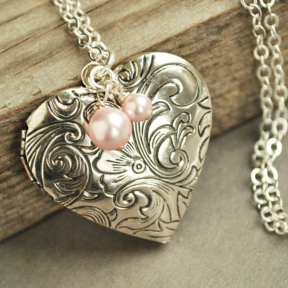 Silver Heart Locket for Women Victorian Locket Necklace
