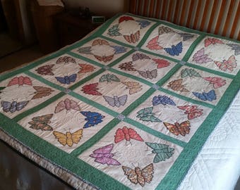 Vintage Butterfly Dance lap/wall quilt, 60"x40"