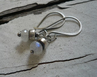 Dandy Earrings in Ice - Moonstone. Oxidized Sterling silver. Dangle earrings.Handmade