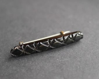 Antique carved and polished jet bar brooch, Victorian mourning brooch
