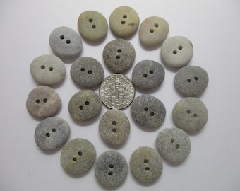 BEACH SEA STONE 17mm Buttons 20 Double Drilled Grey Cream Beige Khaki Natural Stones Real Surf Tumbled Sewing Knitting Rock Button Peb 1425