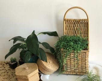 Bamboo Rattan Wicker Wall Pocket Basket Large | Wicker Wall Planter | Jungalow | Boho Wall Hangings | Wicker Boxed Wall Planter