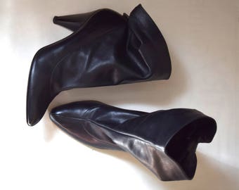 1980's Black Leather Heeled Ankle Boots