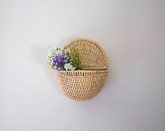 Pocket basket with lid, wall pocket, wall basket, hanging basket, wicker, rattan, weave, light, naked, raw