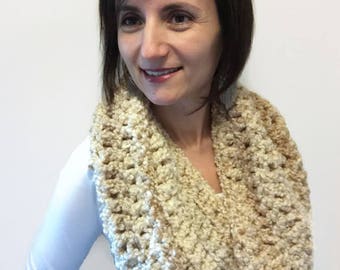 Knitted infinity scarf Snood Cowl Infinity scarf Knitted snood Knitted cowl Knitted scarf Circle scarf Women's snood Oversized cowl
