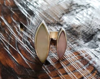Sterling Silver Mother of pearl ring!