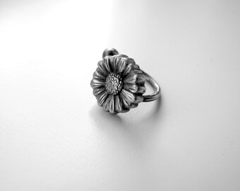 Daisy flower rook tragus helix cartilage piercing ear ring earring