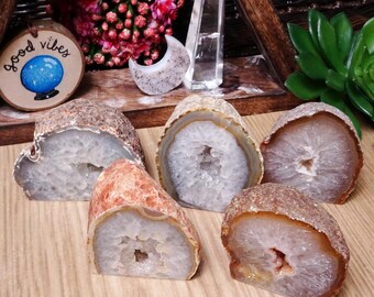 Agate Geode - Natural Agate Geode Druzy - Cut Base - Home Decor - You Choose - (RK115B1-01)