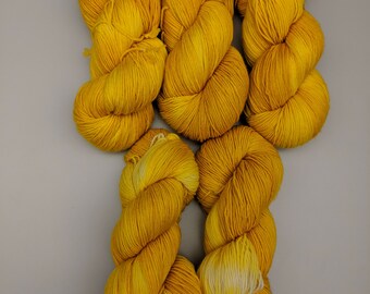 Sunshine Yarn - hand dyed yarn, merino wool yarn, hand painted yarn, hand dyed sock yarn, gradient yarn, ombre yarn, knit, yellow, gold