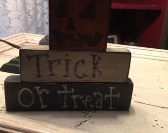 Primitive Shelf Sitter Blocks