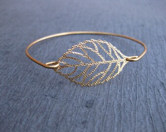 Gold Leaf Bangle Bracelet, Gold Leaf Bracelet, Leaf Bangle, Gold Bangle bracelet, Gold Jewelry, Leaf Jewelry, Leaf Bracelet