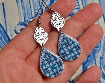 Portugal blue tile earrings, stainless steel Viana heart, azulejo, Portugal heritage, Portuguese gift, Portuguese wedding souvenir, mom gift