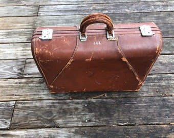 leather 1940s Wheary suitcase, weekend bag