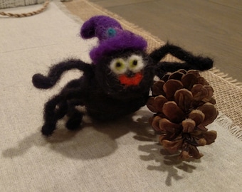 Wool Spider, Halloween, Wool Felted Spider with Witch Hat, needle felting