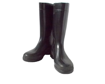 Rubber rain boots Vintage working garden black boots Zlatar Quality rubber boots mens rain boots, size EU 43 UK 9 US 10 80s boots Yugoslavia